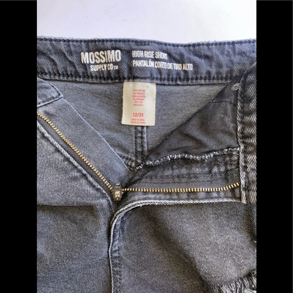 Mossimo Supply Co. High Rise Short Size 12/31 - Picture 3 of 7